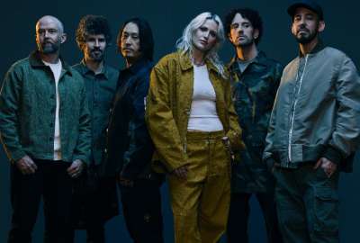 La banda norteamericana dio su primer concierto en el pa&iacute;s, con Emily Armstrong como su nueva vocalista.