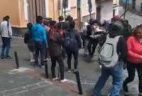 Trabajadores de medio de comunicaci&oacute;n fueron agredidos por manifestantes