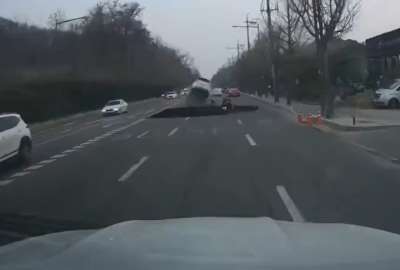 El socav&oacute;n se form&oacute; en breves segundos y no dio tiempo de reacci&oacute;n