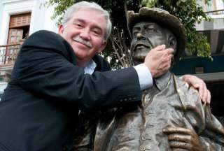 El exvicealcalde de Quito Jorge Alb&aacute;n falleci&oacute;