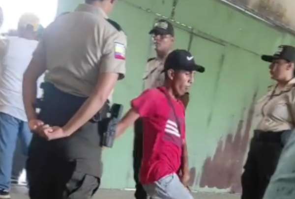 Fingi&oacute; tener una discapacidad para entrar gratis al estadio