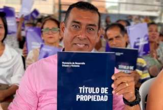 66 familias en Los R&iacute;os recibieron t&iacute;tulos de propiedad