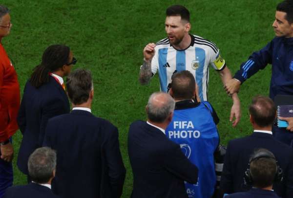 El capit&aacute;n de Argentina, Lionel Messi, a&uacute;n ten&iacute;a la adrenalina de lo complicado del cotejo ante Pa&iacute;ses Bajos. 
