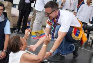 El presidente Daniel Noboa dispuso medidas para migrantes retornados. 