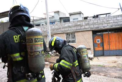 Los Bomberos y la Polic&iacute;a acudieron al sitio para atender esta emergencia.