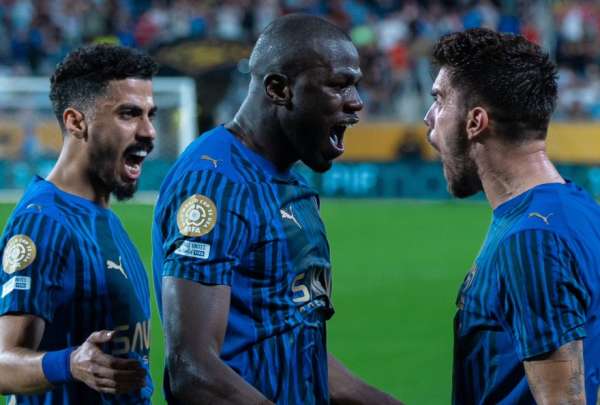 Manchester City, uno de los favoritos al t&iacute;tulo, fue eliminado en el Mundial de Clubes por el Al Hilal. 