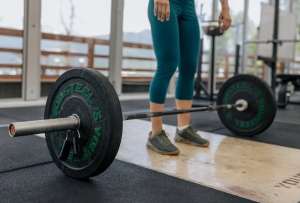 Nueva Zelanda eval&uacute;a prohibir a atletas trans en competencias femeninas