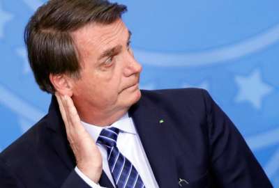 Bolsonaro desmiente a su ministro y pide una investigaci&oacute;n en su partido