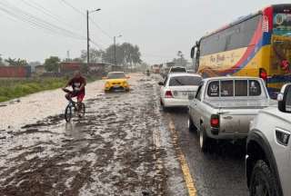 Loja en emergencia por lluvias y cierre del Parque Nacional Yacur&iacute;