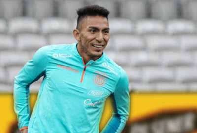 &Aacute;ngel Mena se perfila como titular para el partido de este viernes. 