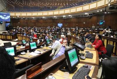 Correísmo falla en su intento de controlar la comisión para tratar enmienda sobre el dólar como&nbsp;moneda&nbsp;oficial