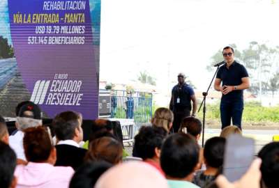 Presidente Noboa dio inicio a trabajos de rehabilitaci&oacute;n de la V&iacute;a E-15