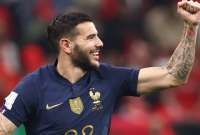 El lateral Theo Hern&aacute;ndez festeja el primer tanto de Francia sobre Marruecos. 