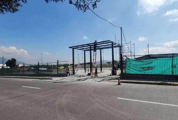 En Quito, desde el 15 de enero de 2025, un estacionamiento de la Terminal Terrestre Quitumbe permanece cerrado.&nbsp;