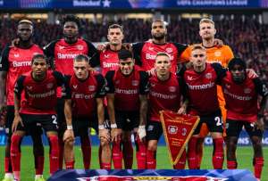 Piero Hincapi&eacute; fue titular en la victoria sobre el AC Milan