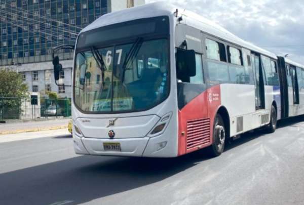 Horarios de servicio de Troleb&uacute;s y Ecov&iacute;a se modifican por el feriado