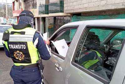 Agentes de tr&aacute;nsito realizan controles de movilidad en La Gasca