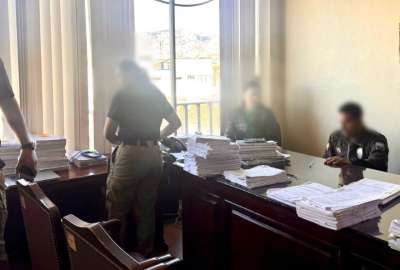 Allanan despacho de jueza en Chimborazo por presunta asociaci&oacute;n il&iacute;cita