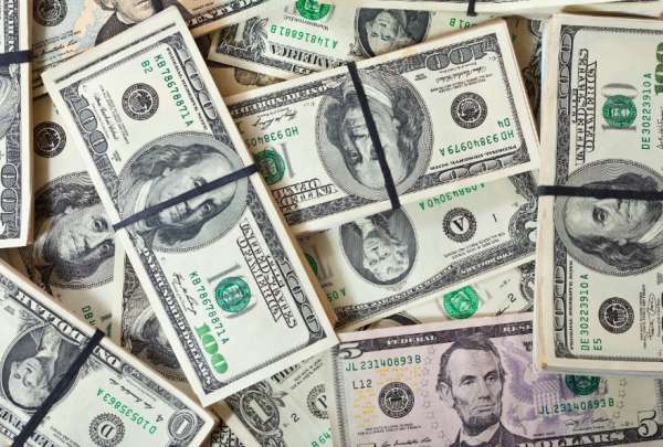 Noboa ratific&oacute; el d&oacute;lar como &uacute;nico medio de pago en Ecuador