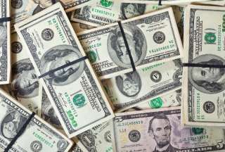 Noboa ratific&oacute; el d&oacute;lar como &uacute;nico medio de pago en Ecuador