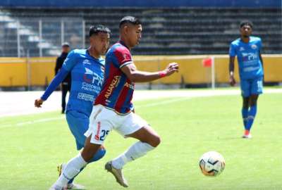 Deportivo Quito tendr&aacute; que disputar tres compromisos a puerta cerrada, tras los actos de violencia de su hinchada. 