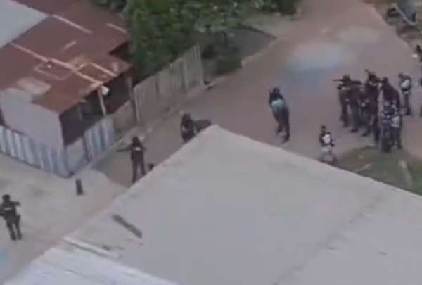 Unidades de &eacute;lite de la Polic&iacute;a Nacional liberaron a una persona secuestrada en la isla Trinitaria. 