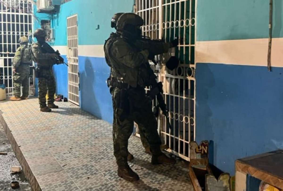 El operativo en la cárcel de Los Ríos inició la madrugada de este martes, 07 de febrero de 2024.
