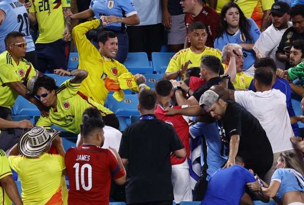 Los jugadores uruguayos fueron suspendidos por la pelea en Copa Am&eacute;rica