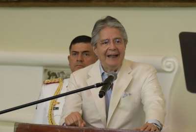 Guillermo Lasso tom&oacute; cuatro acciones ante la crisis