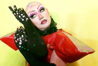 Kruz Veneno, primer Drag Queen del Ecuador, y su historia
