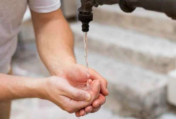 Los cortes de agua en Cuenca se deben a la ruptura de una tuber&iacute;a.