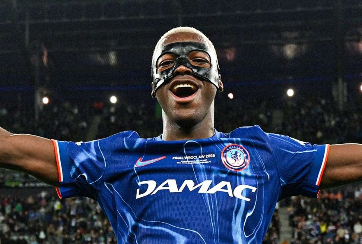 Moisés Caicedo celebró al estilo Bad Bunny el título del Chelsea
