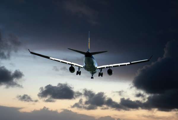Aficionados captan un OVNI en el cielo de Los &Aacute;ngeles, Estados Unidos