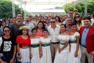 El presidente Daniel Noboa fue el encargado de anunciar que esta zona del pa&iacute;s ya contara con agua potable.