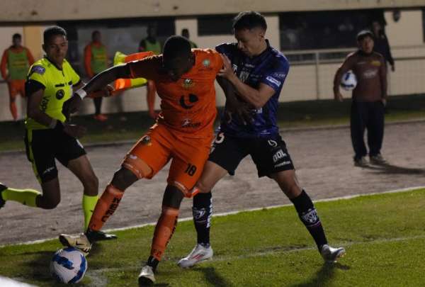 Libertad empat&oacute; con Independiente del Valle