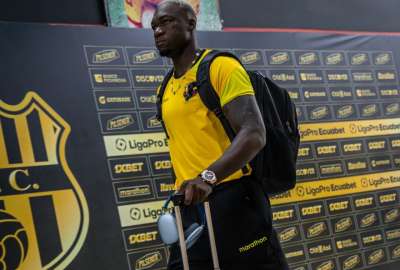 Felipe Caicedo no ha podido consolidarse en Barcelona SC