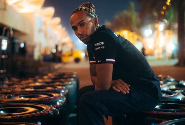 Lewis Hamilton hizo una pregunta ins&oacute;lita a su ingeniero de pista
