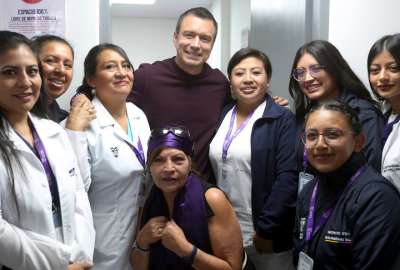 El presidente Noboa recorri&oacute; el Centro de Salud Tipo A en Al&oacute;ag.