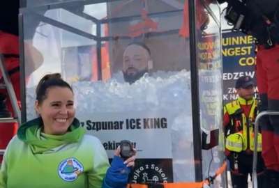 Un hombre permaneci&oacute; durante cuatro horas y dos minutos sumergido en hielo.