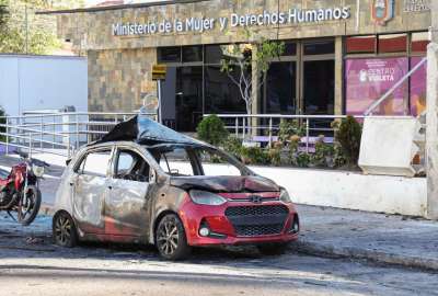 Un veh&iacute;culo explot&oacute; la noche del mi&eacute;rcoles 30 de agosto en el norte de Quito.