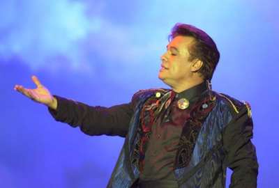 Estado mexicano espi&oacute; a Juan Gabriel