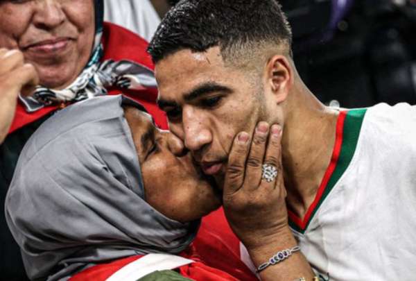 El festejo del jugador de Marruecos que conmovi&oacute; al mundo entero