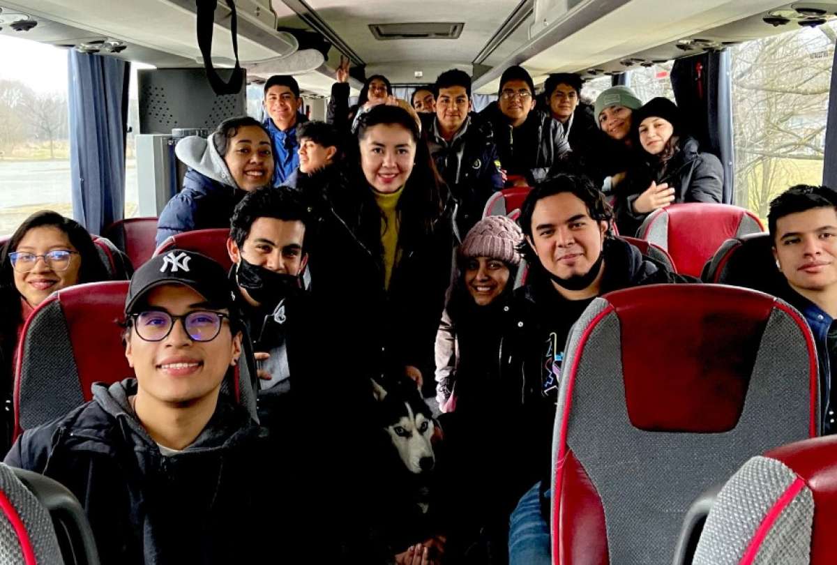 Estudiantes que retornen al país podrán acceder a universidades de Ecuador