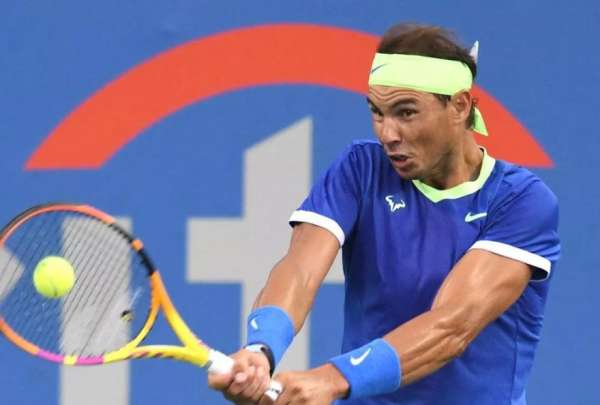 Nadal arrasa a Gofin y disputar&aacute; con Tsitsipas la final de Barcelona
