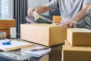 El nuevo servicio de correos entregar&aacute; paquetes represados desde 2017. 