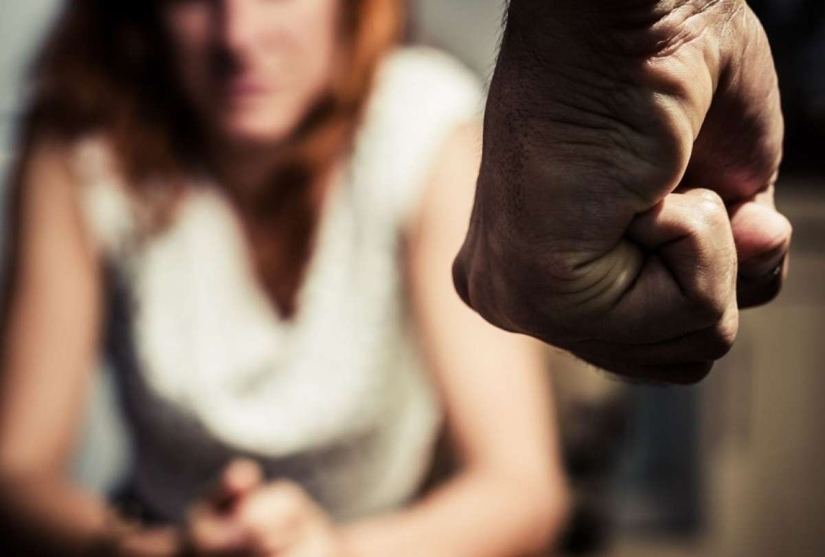  El exjugador Igor Eduardo Pereira Cabral fue arrestado tras desfigurar el rostro de su pareja en un intento de feminicidio con más de 60 puñetazos en un ascensor.