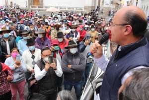 El gobernador Oswaldo Coronel aseguró que el Gobierno Nacional ha cumplido con sus promesas con Cotopaxi