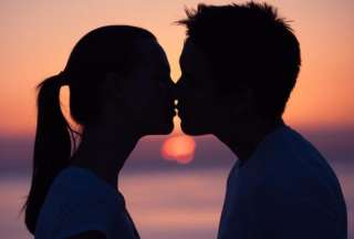 13 de abril, D&iacute;a Internacional del Beso