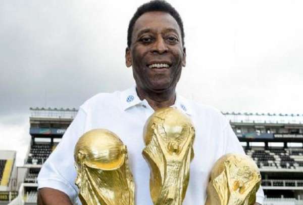 "Jueguen por &eacute;l": hinchas piden a Brasil que clasifique en honor a Pel&eacute;