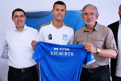 Andr&eacute;s Ricaurte firm&oacute; su v&iacute;nculo con Emelec